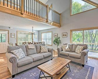 Family Home in Albrightsville w/ Furnished Deck - Albrightsville - Sala de estar