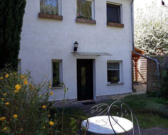 Vacation apartment WE 1 - Werder - Budynek