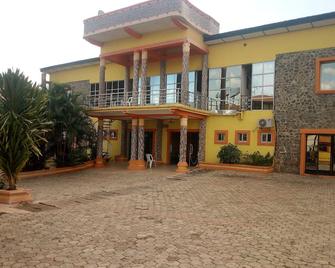 Sylvia's Place - Ibadan - Building