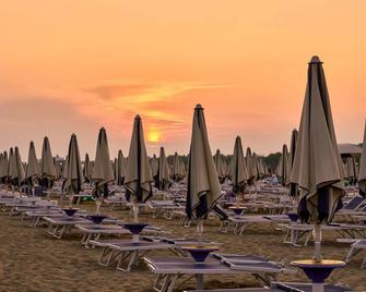 Cozy Charm Near the Beach-beahost - Bibione - Strand