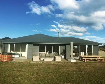 Fox Cottage - Kimbell - Patio