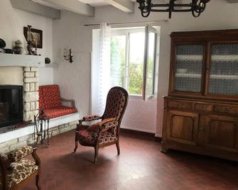 House and pool 6 to 8 people - Rousson - Salon