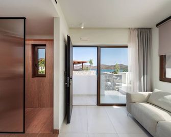 Elounda Stories Boutique Hotel - Elounda - Sala de estar