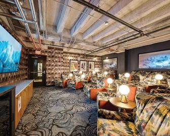 Sleek downtown Cleveland apartment - Cleveland - Sala de estar