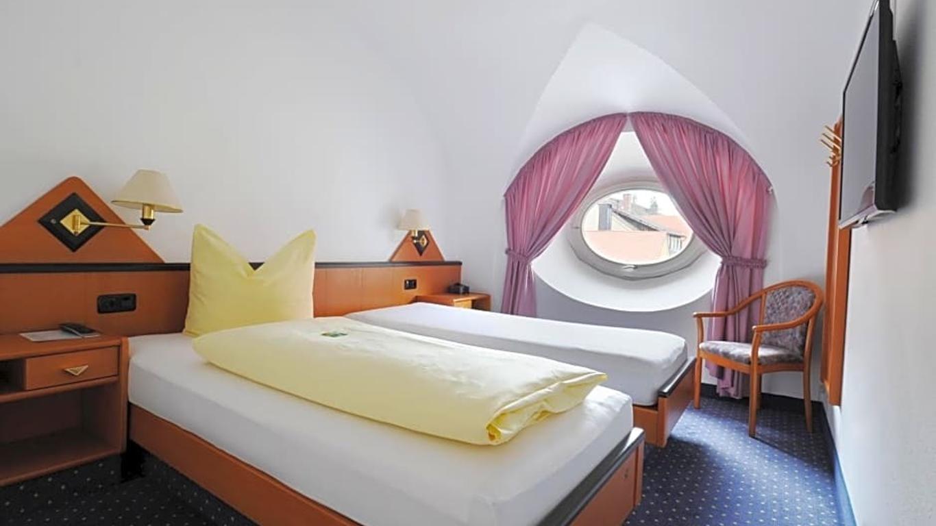 Hotel Goldener Hirsch