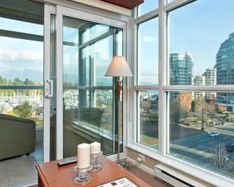 Lord Stanley Suites On The Park - Vancouver - Balcon