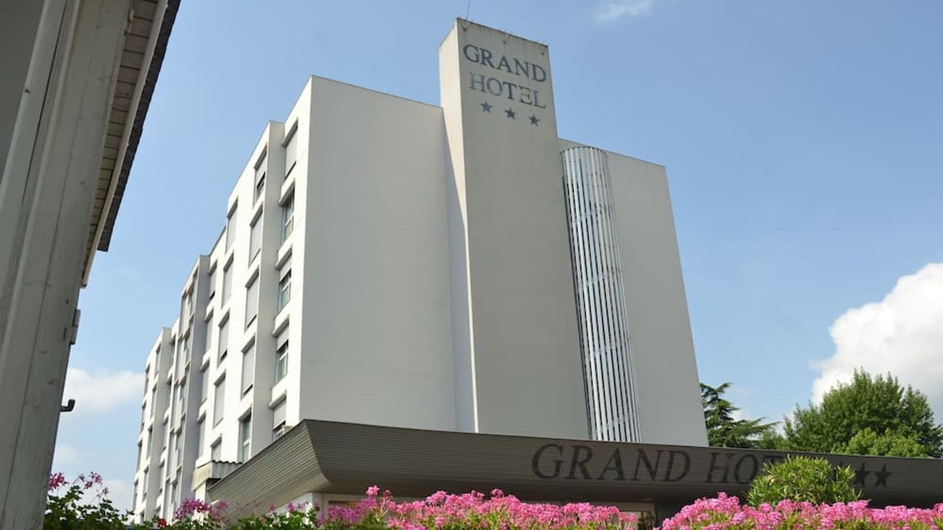 Grand Hotel