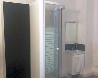 L'entre-Pots - Sartrouville - Badkamer