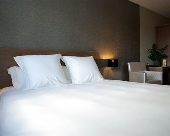 BHB Hotel - Bagnols-sur-Cèze - Slaapkamer