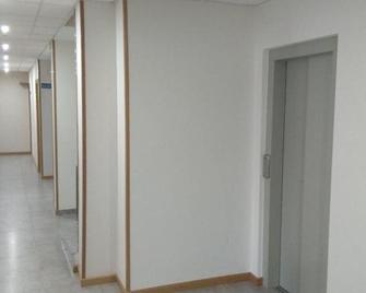 Peregrino - Pontevedra - Hallway