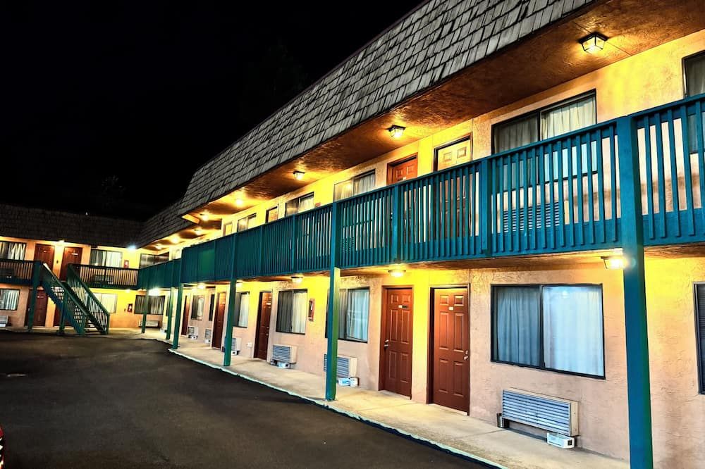 Federal Way Motel - פדראל וואי - בניין