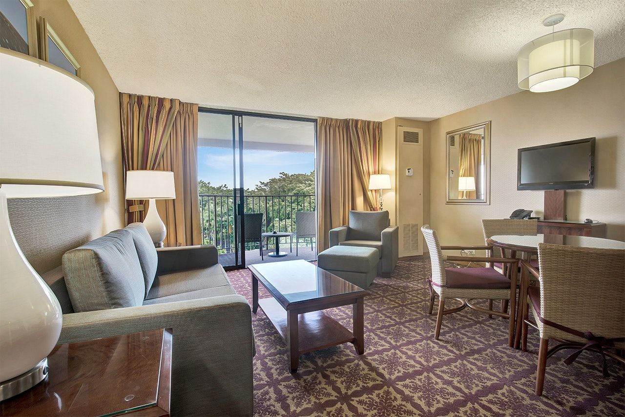Hilo Hawaiian Hotel, Trademark Collection by Wyndham - Hilo - Sala de estar