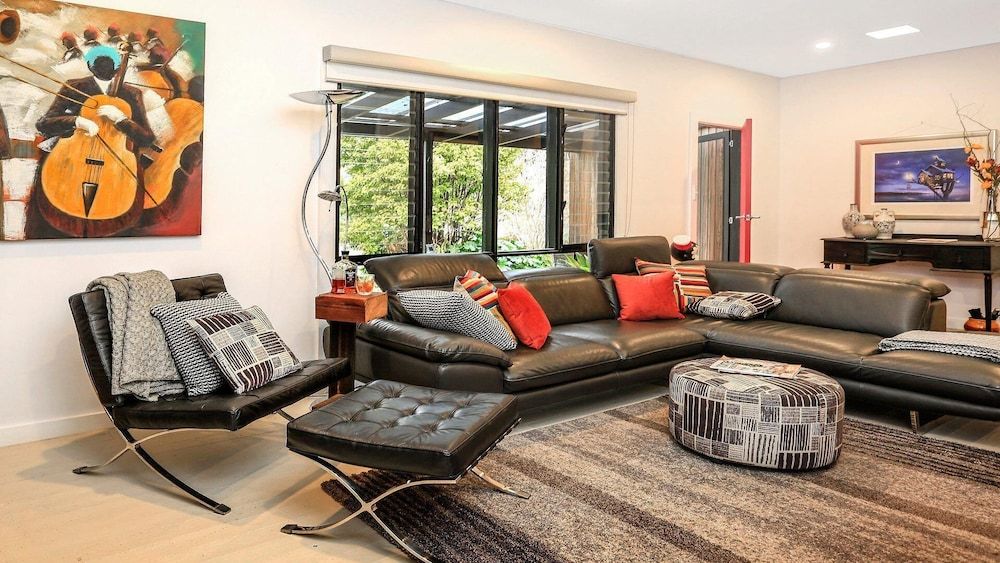 Lovett - Mittagong - Living room