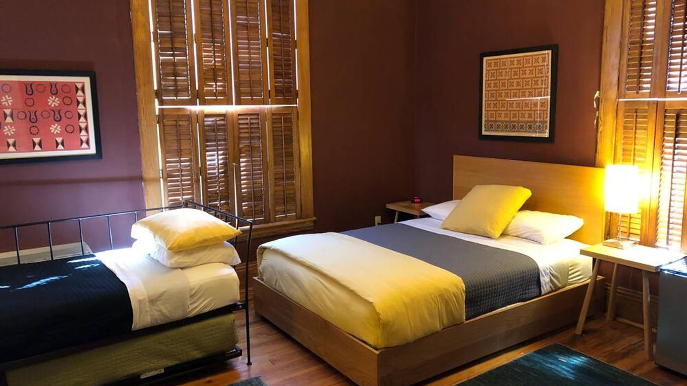 هوتل فريدريك