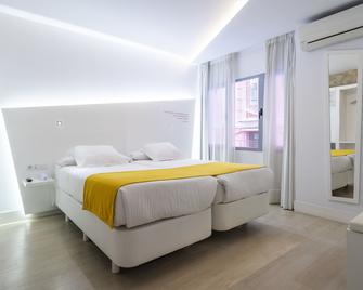 Atarazanas Málaga Boutique Hotel - Málaga - Schlafzimmer
