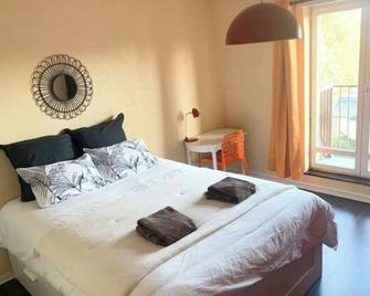 Le Clos Du Jardin a Fontainebleau - Fontainebleau - Bedroom