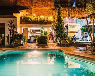 Viajero Hostel Cali & Salsa School - Cali