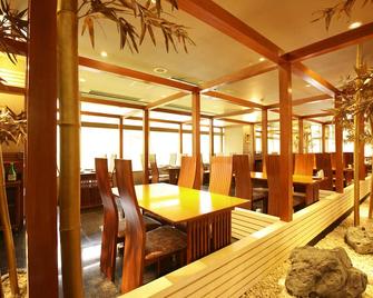 Karuizawakurabu Hotel 1130 Hewitt Resort - Tsumagoi - Restaurante