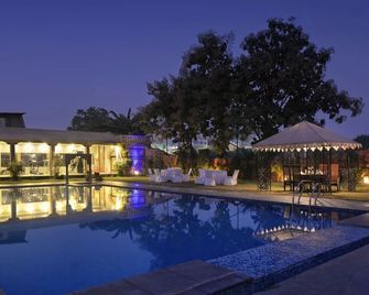 Treehouse Amaara Jodhpur - Jodhpur - Svømmebasseng