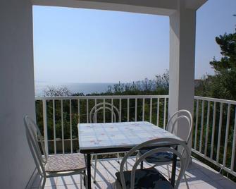 Apartments by the sea Podaca, Makarska - 2634 - Podaca - Balcón