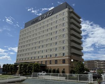 Hotel Route-Inn Kumamoto Ozu Ekimae - Ōzu - Edificio