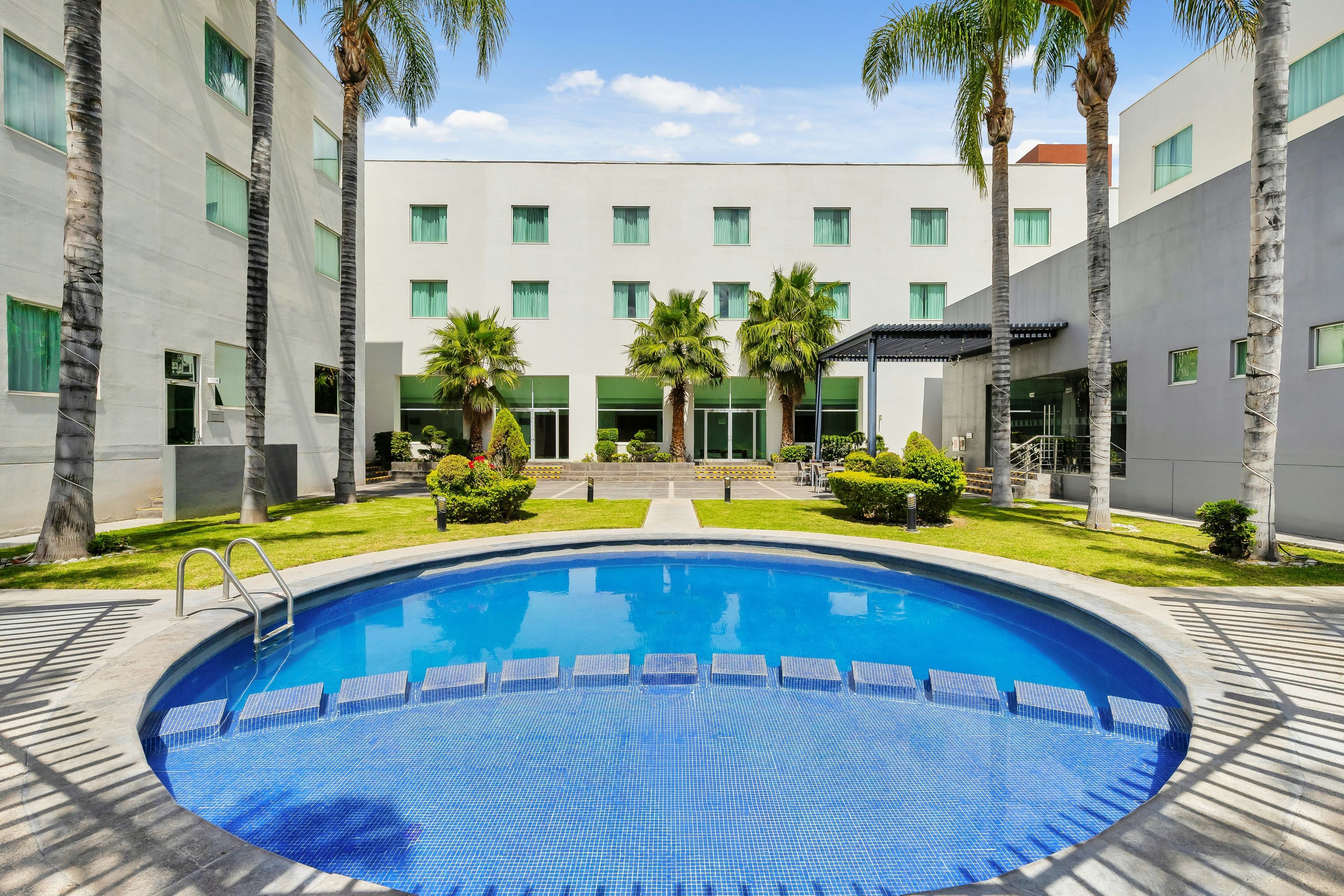 Fiesta Inn Express San Luis Potosí Oriente - סן לואיס פוטוסי - חדר ישיבות