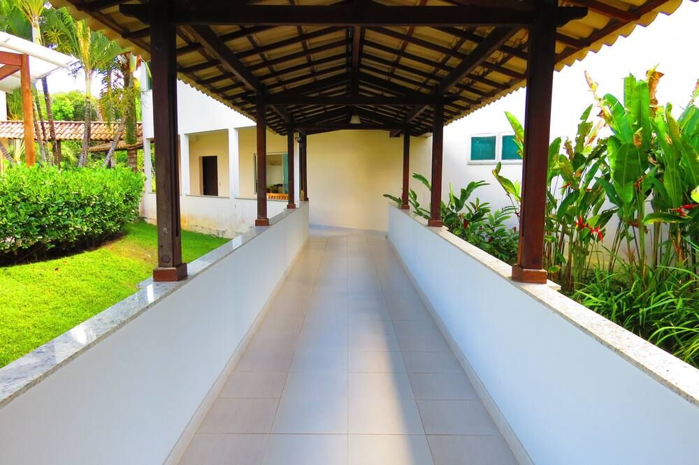 إيلهيوس نورث هوتل - إيتاكار - شرفة