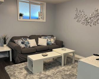 Just like home 1 bedroom appt - Guelph - Huiskamer