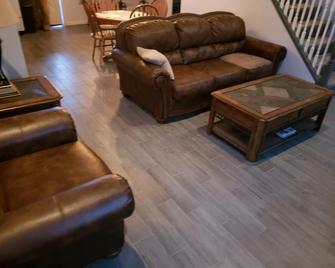 Cozy Cottage in Sandy Pond - Pulaski - Huiskamer