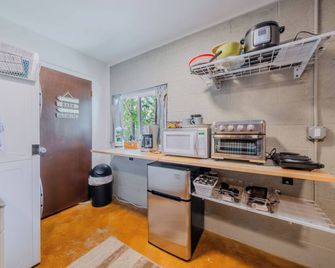 Studio Cottage near Bryce Canyon and Zions National Parks - Panguitch - Kitchen