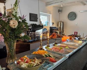 Wisteria Österlen - Simrishamn - Buffet