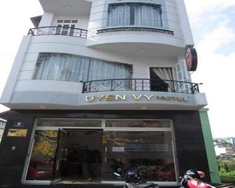 Uyen Vy Hotel - Dalat - Building