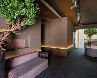 National Hotel - קלאיפדה