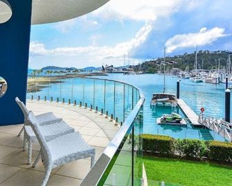 Hamilton Island Holiday Homes - Hamilton Island - Balcony