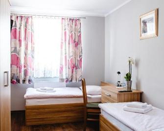 Sleep&Go - Lubliniec - Habitación
