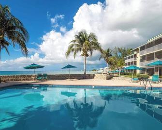 Plantation Village #20 Condo - George Town - Pool