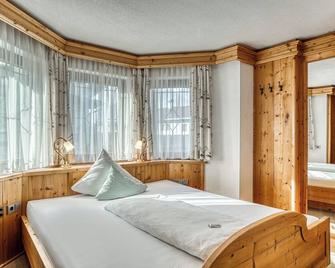 Hotel Alpenstolz - Mieders - Bedroom