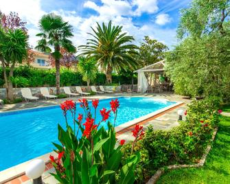 Luxury Villa Fotini - Thasos Town - Piscina
