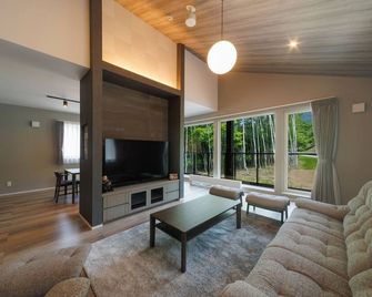 Contrail -Ezo Fuji Foothills- - Makkari - Living room
