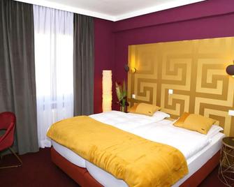 Hotel Garni Kluth - Bonn - Habitación