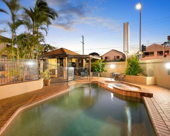 Pegasus Motor Inn - Brisbane - Piscina