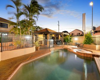 Pegasus Motor Inn and Serviced Apartments - Brisbane - Uima-allas