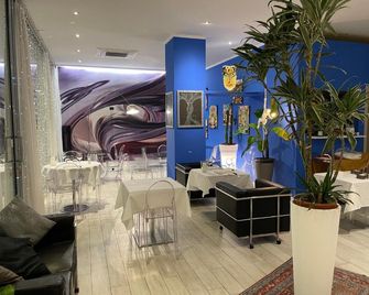 Blue Shades Aparthotel - Pisa - Facilitet i boligen