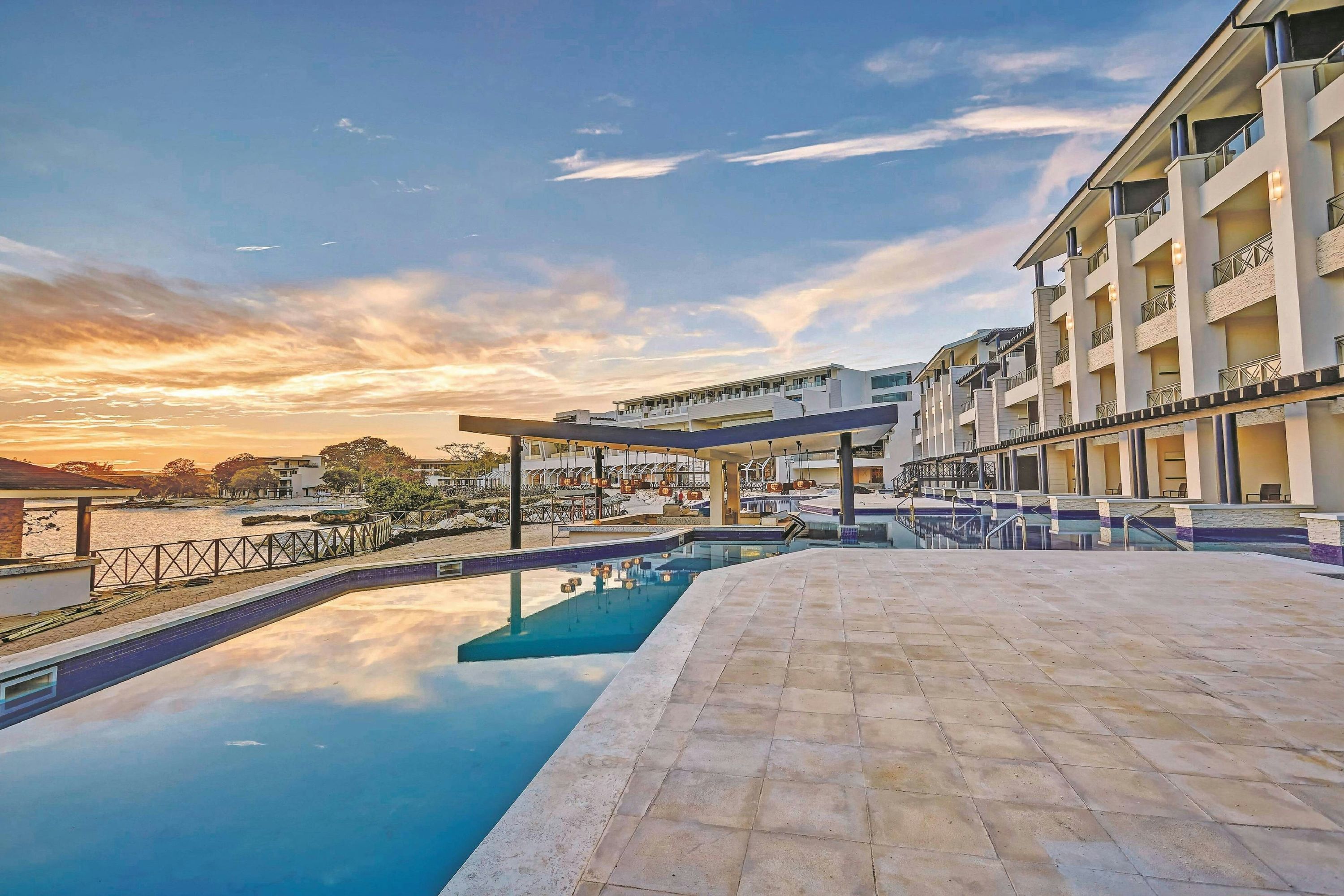Hideaway at Royalton Negril, An Autograph Collection Resort - Adults Only - נגריל - בריכה