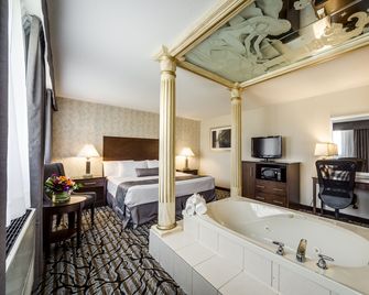 Monte Carlo Inn Oakville Suites - Oakville
