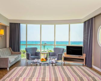 Sherwood Exclusive Lara - Büyükkumluca - Living room