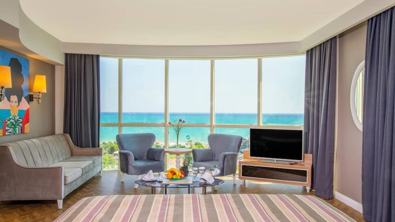 Sherwood Exclusive Lara