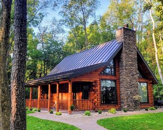 Wildwood Cabin - Gambier
