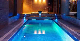 Acacias Hotel Suites & Spa - Resort Lloret de Mar - Bể bơi
