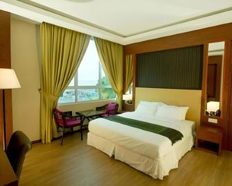 Hotel Pen Mutiara - Sungai Dua - Bedroom